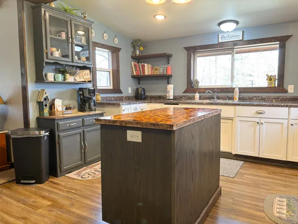 $749,900 | 27111 Timber Hills Lane, Battle Lake, MN 56515
