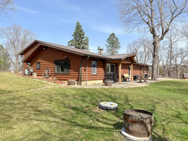$749,900 | 27111 Timber Hills Lane, Battle Lake, MN 56515