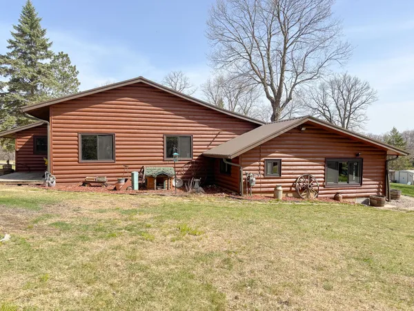 $749,900 | 27111 Timber Hills Lane, Battle Lake, MN 56515