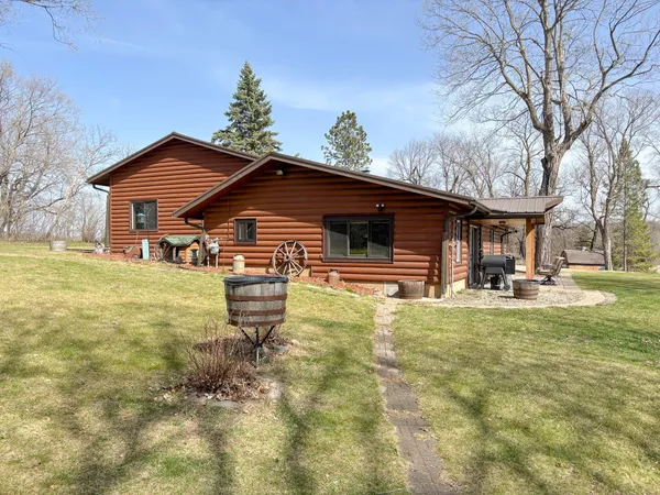 $749,900 | 27111 Timber Hills Lane, Battle Lake, MN 56515