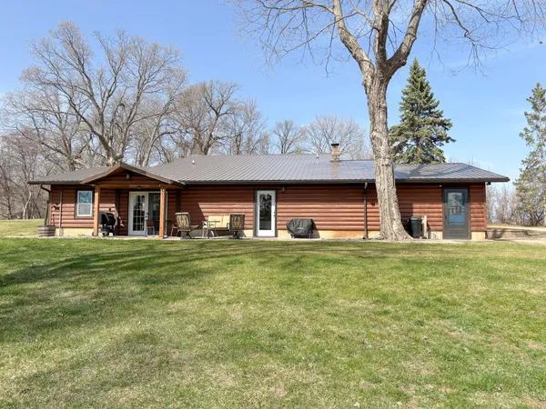 $749,900 | 27111 Timber Hills Lane, Battle Lake, MN 56515