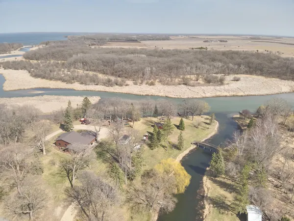 $749,900 | 27111 Timber Hills Lane, Battle Lake, MN 56515