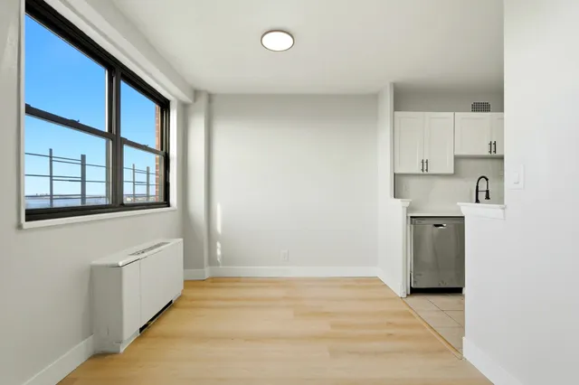 $279,000 | 1225 John F. Kennedy Boulevard, Unit 9D, Bayonne, NJ 07002