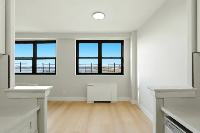 $279,000 | 1225 John F. Kennedy Boulevard, Unit 9D, Bayonne, NJ 07002