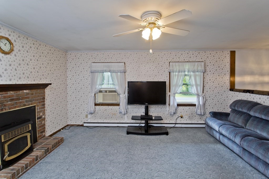 1 R Old Chester Road Blandford, MA 01008 - Photo 6 of 27 Gallery Image 6