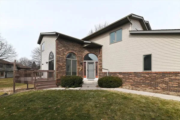 $415,000 | 112 Renata Court, DeForest, WI 53532