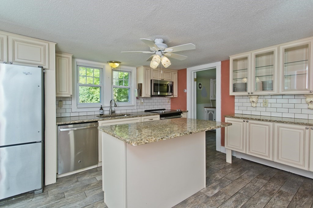 101 Watchaug Road Somers, CT 06071 - Photo 14 of 39