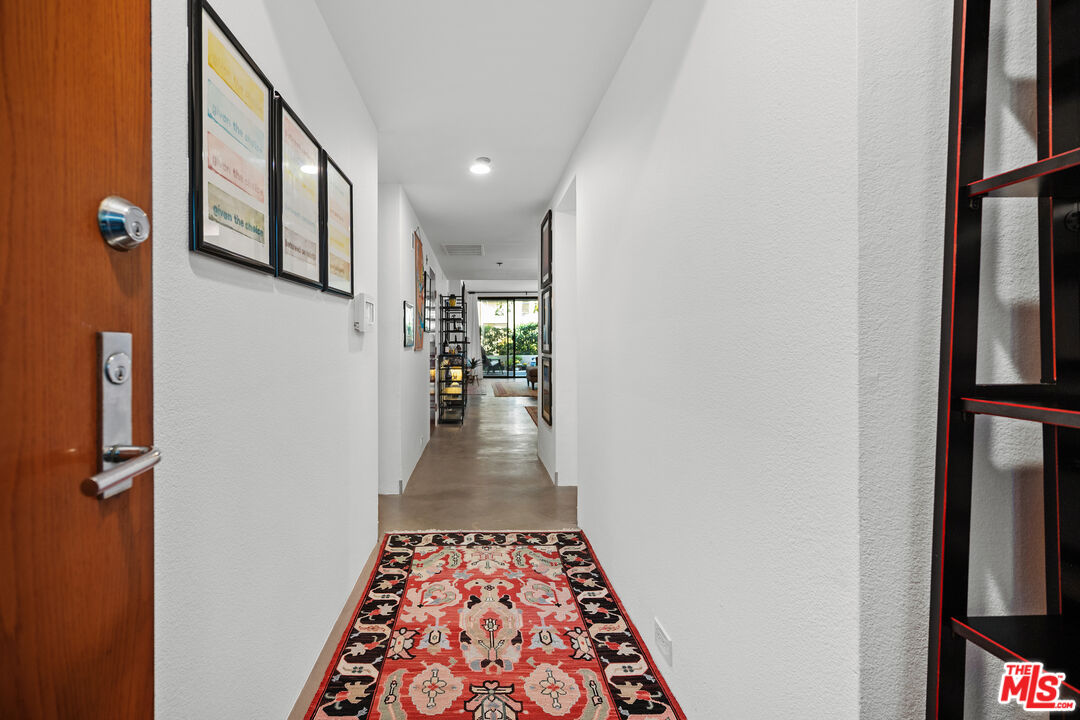 2960 Neilson Way, Unit 103 Santa Monica, CA 90405 - Photo 2 of 35