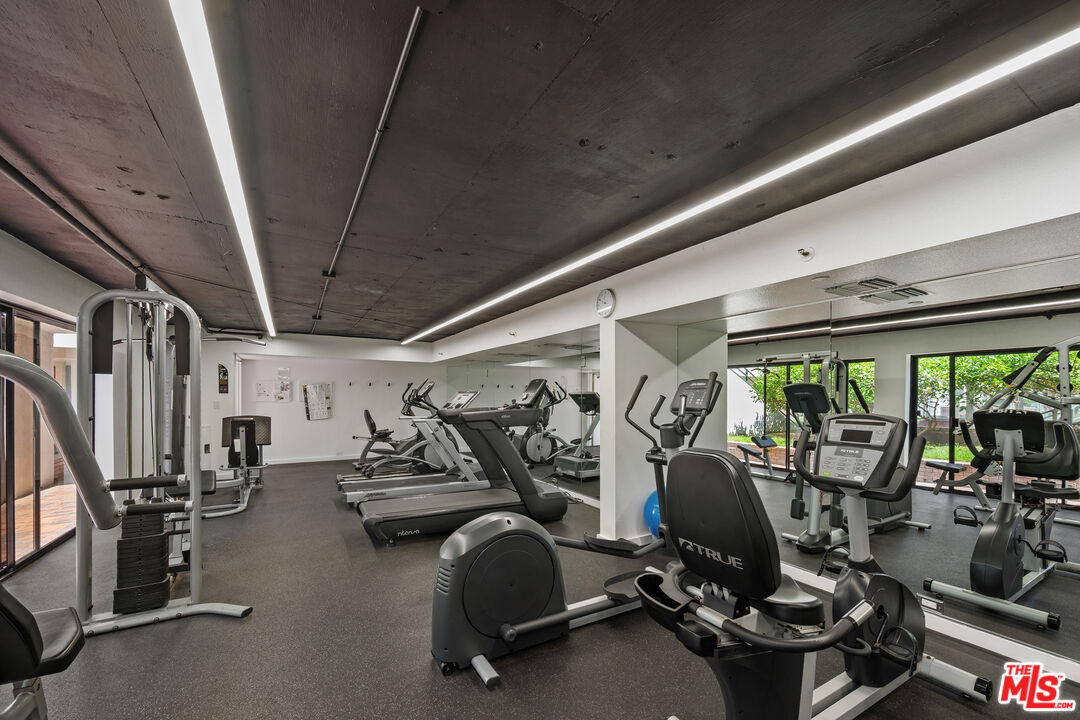 2960 Neilson Way, Unit 103 Santa Monica, CA 90405 - Photo 26 of 35