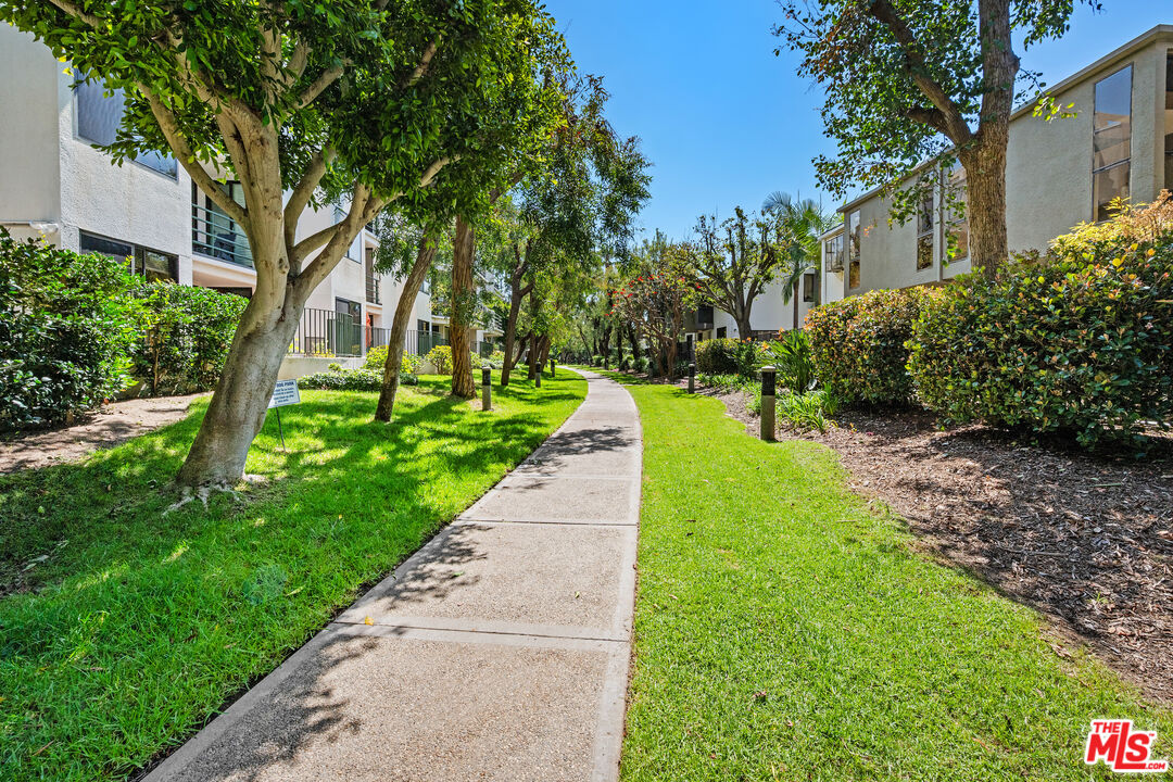 2960 Neilson Way, Unit 103 Santa Monica, CA 90405 - Photo 29 of 35