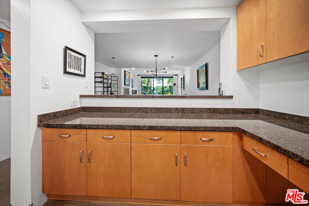 2960 Neilson Way, Unit 103 Santa Monica, CA 90405 - Photo 6 of 35