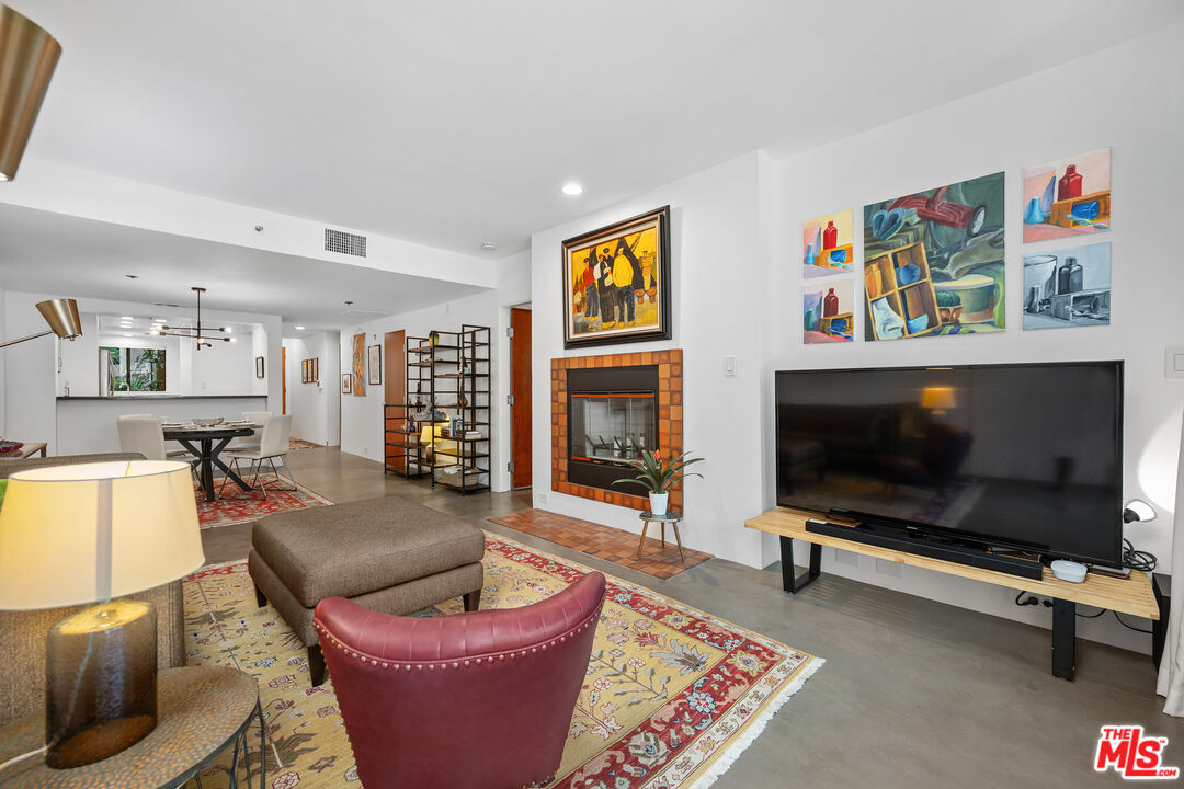 2960 Neilson Way, Unit 103 Santa Monica, CA 90405 - Photo 9 of 35