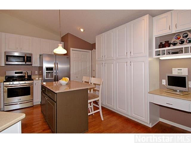 813 Trails End Road Eagan, MN 55123 - Photo 5 of 18