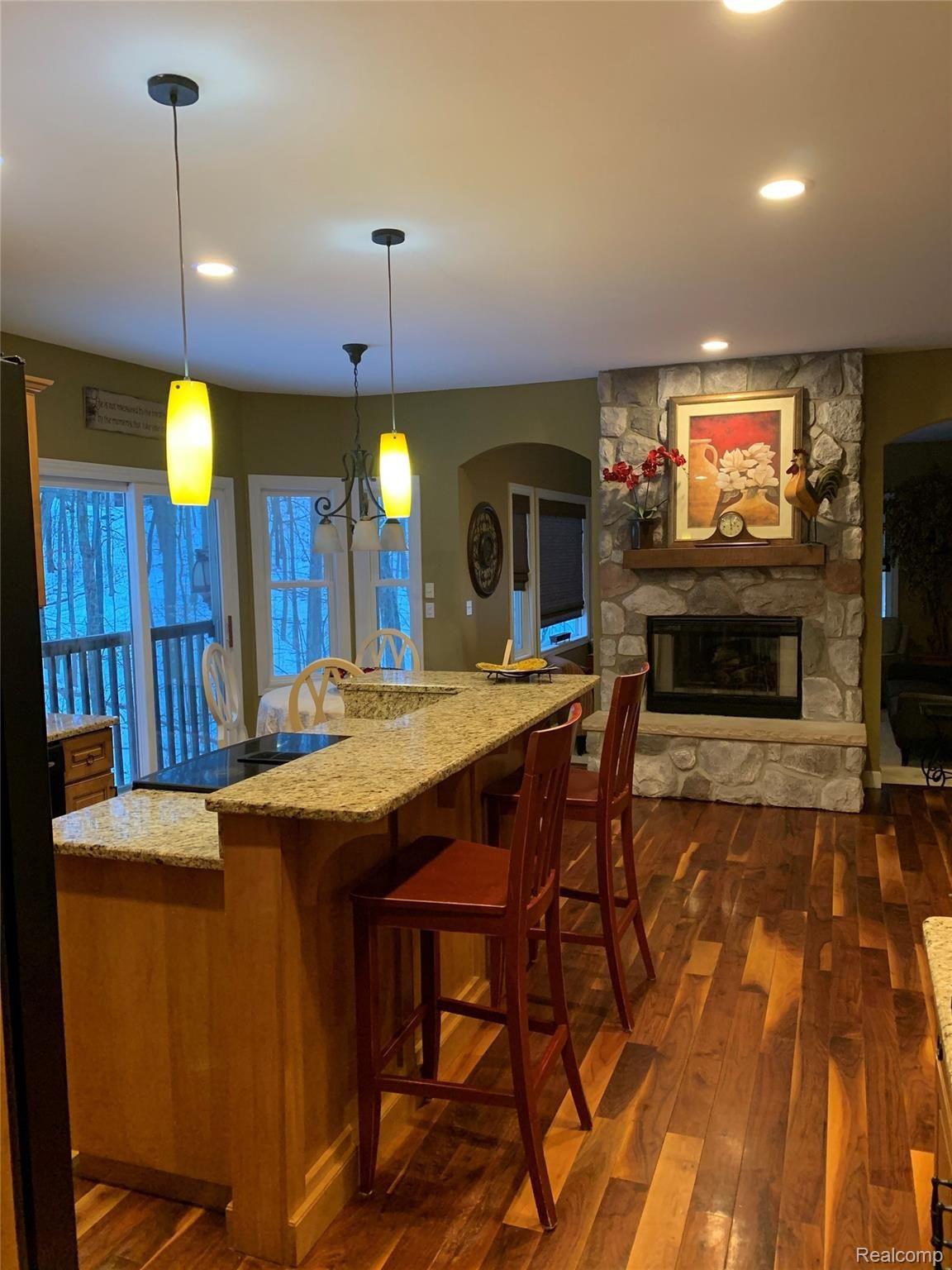 2716 West Coon Lake Road Howell, MI 48843 - Photo 8 of 26 Kitchen