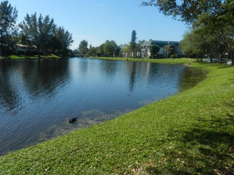 3760 Inverrary Drive, Unit 2H Lauderhill, FL 33319 - Photo 8 of 23 Photo 8