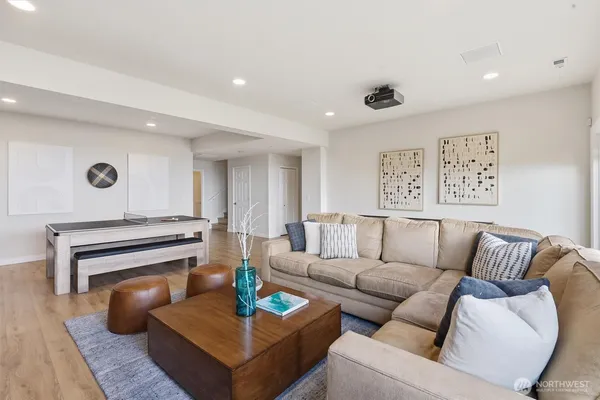 $2,988,000 | 2734 Northeast Daphne Street, Issaquah, WA 98029
