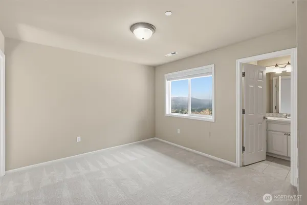 $2,988,000 | 2734 Northeast Daphne Street, Issaquah, WA 98029