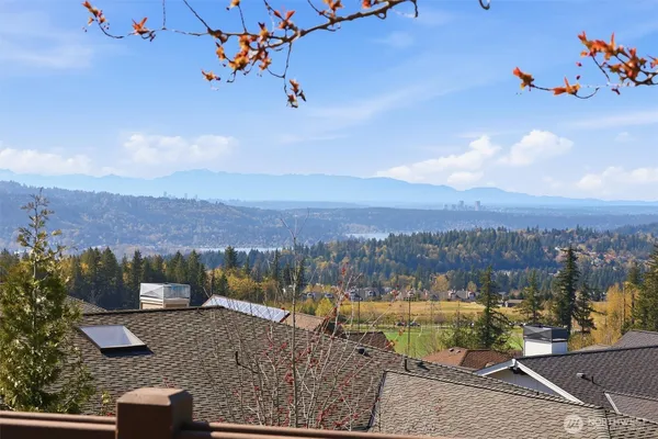 $2,988,000 | 2734 Northeast Daphne Street, Issaquah, WA 98029