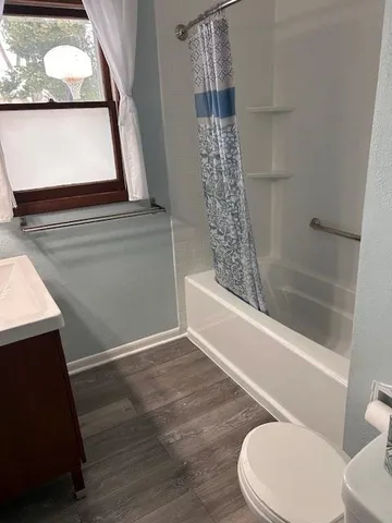 $299,500 | 401 East 6th Avenue, Brodhead, WI 53520