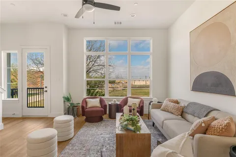 $449,000 | 13325 Bee Street, Unit 104, Farmers Branch, TX 75234