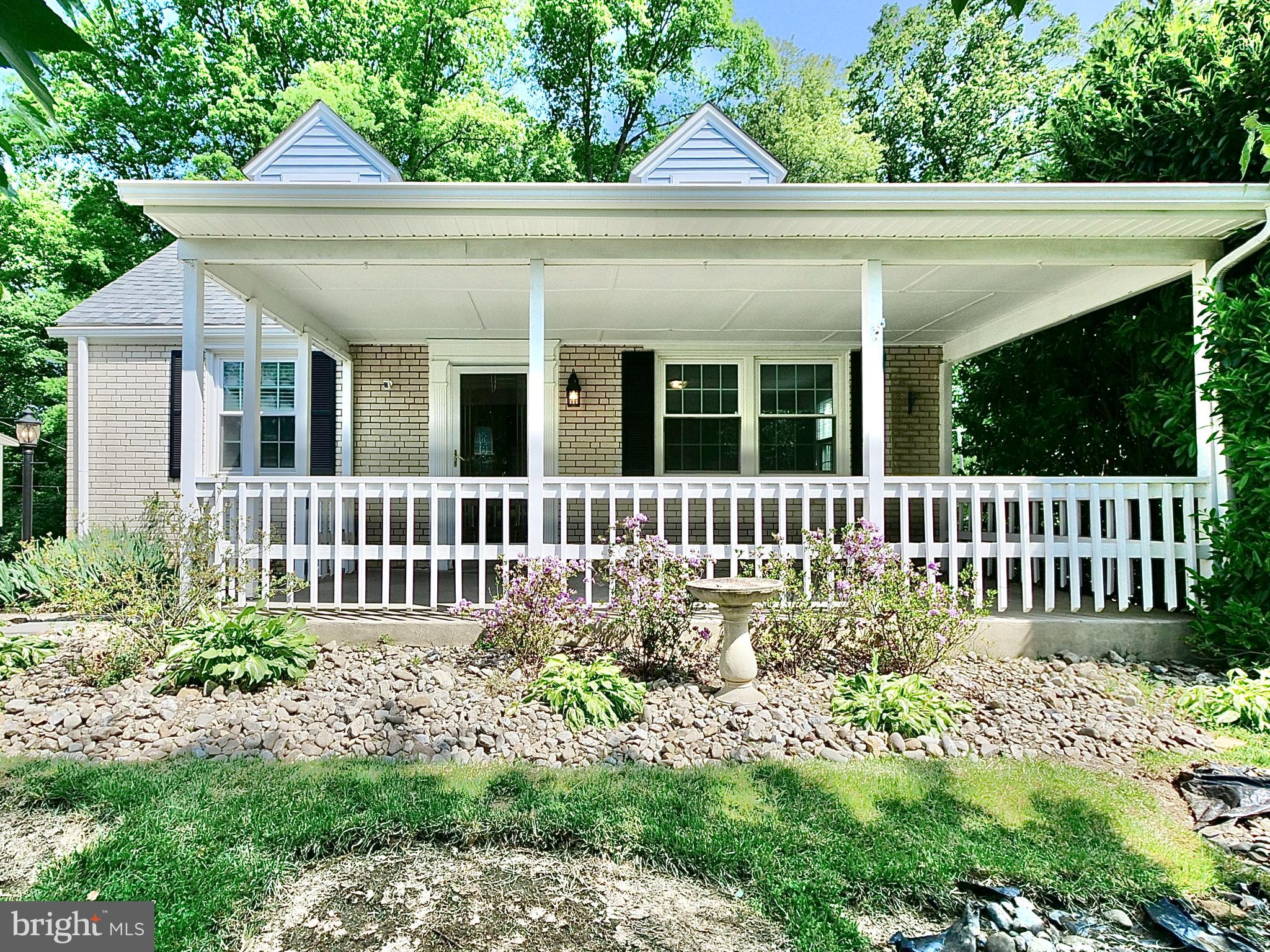 457 Sherman Road Springfield, PA 19064 - Photo 3 of 60 Front Porch