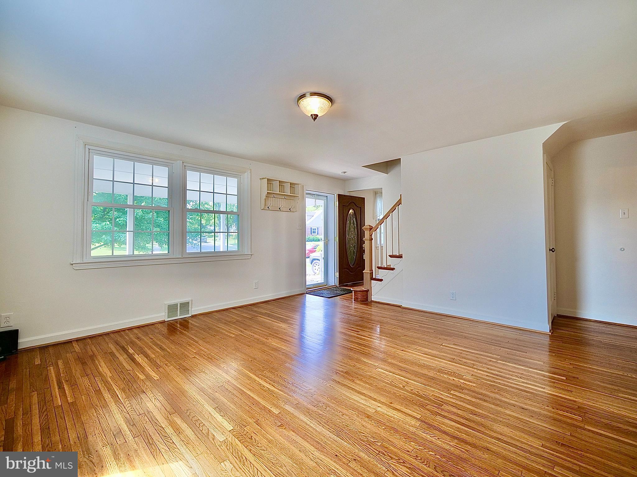 457 Sherman Road Springfield, PA 19064 - Photo 8 of 60 Living Room