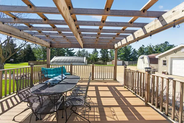 $595,000 | 1569 Co Hwy A, Farmington, WI 53090