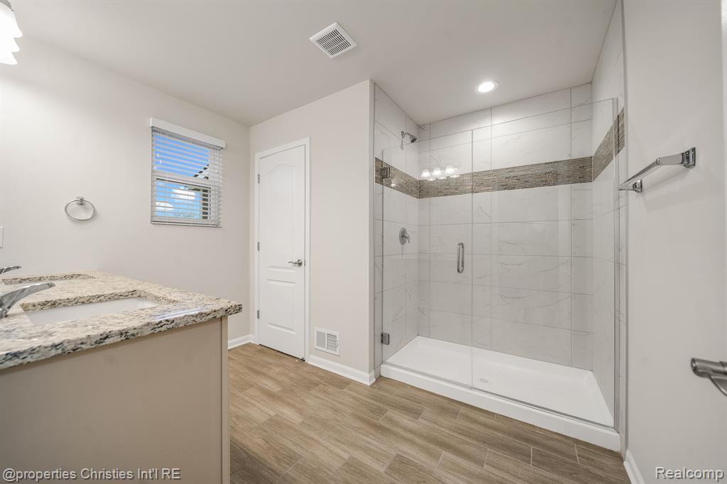 43580 Prospect Lane Novi, MI 48375 - Photo 18 of 27