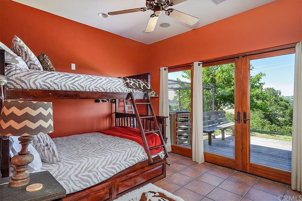 8470 Vineyard Ranch Way Paso Robles, CA 93446 - Photo 17 of 56