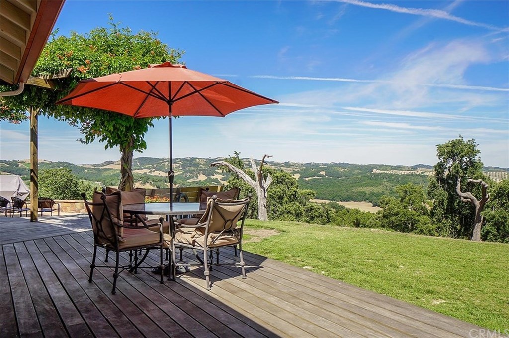 8470 Vineyard Ranch Way Paso Robles, CA 93446 - Photo 26 of 56