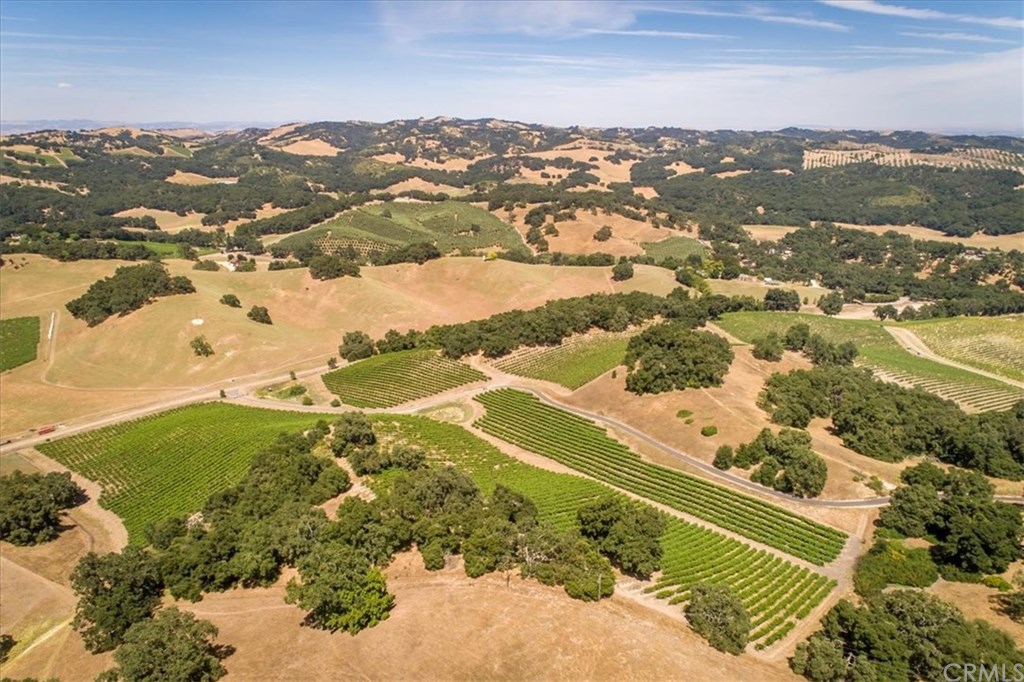 8470 Vineyard Ranch Way Paso Robles, CA 93446 - Photo 49 of 56
