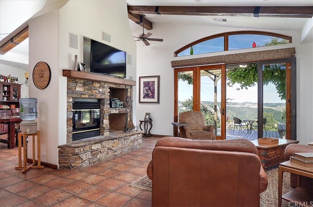 8470 Vineyard Ranch Way Paso Robles, CA 93446 - Photo 6 of 56