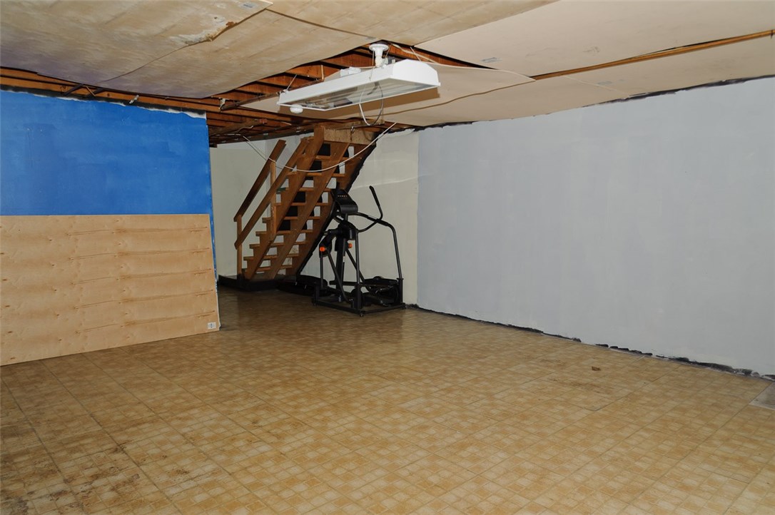 100 Ridge Road Smithfield, RI 02917 - Photo 33 of 36
