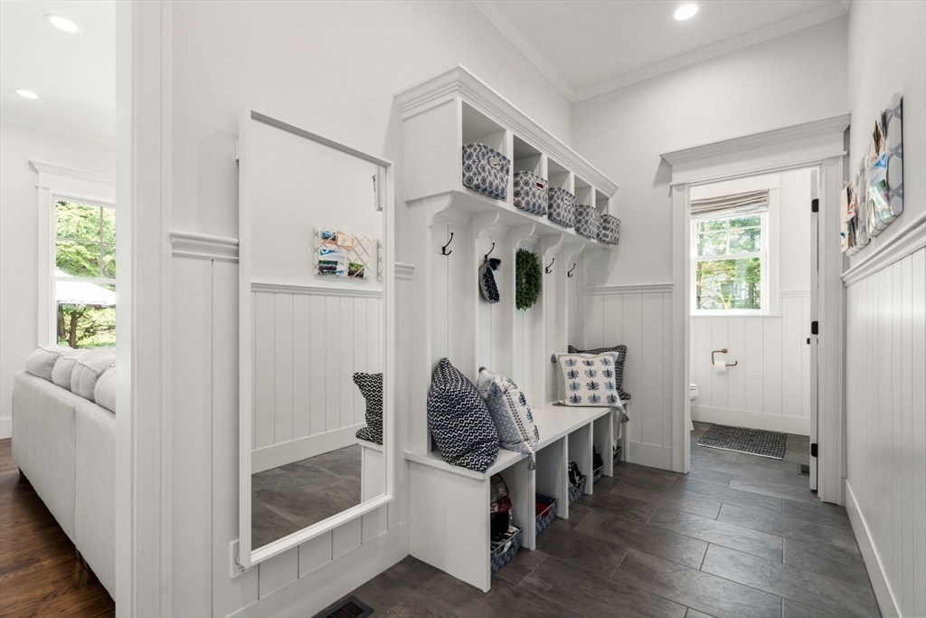 33 Hickory Road Wellesley, MA 02482 - Photo 19 of 42