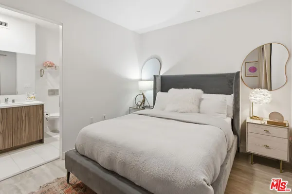 $917,000 | 6707 North Sepulveda Boulevard, Van Nuys, CA 91406