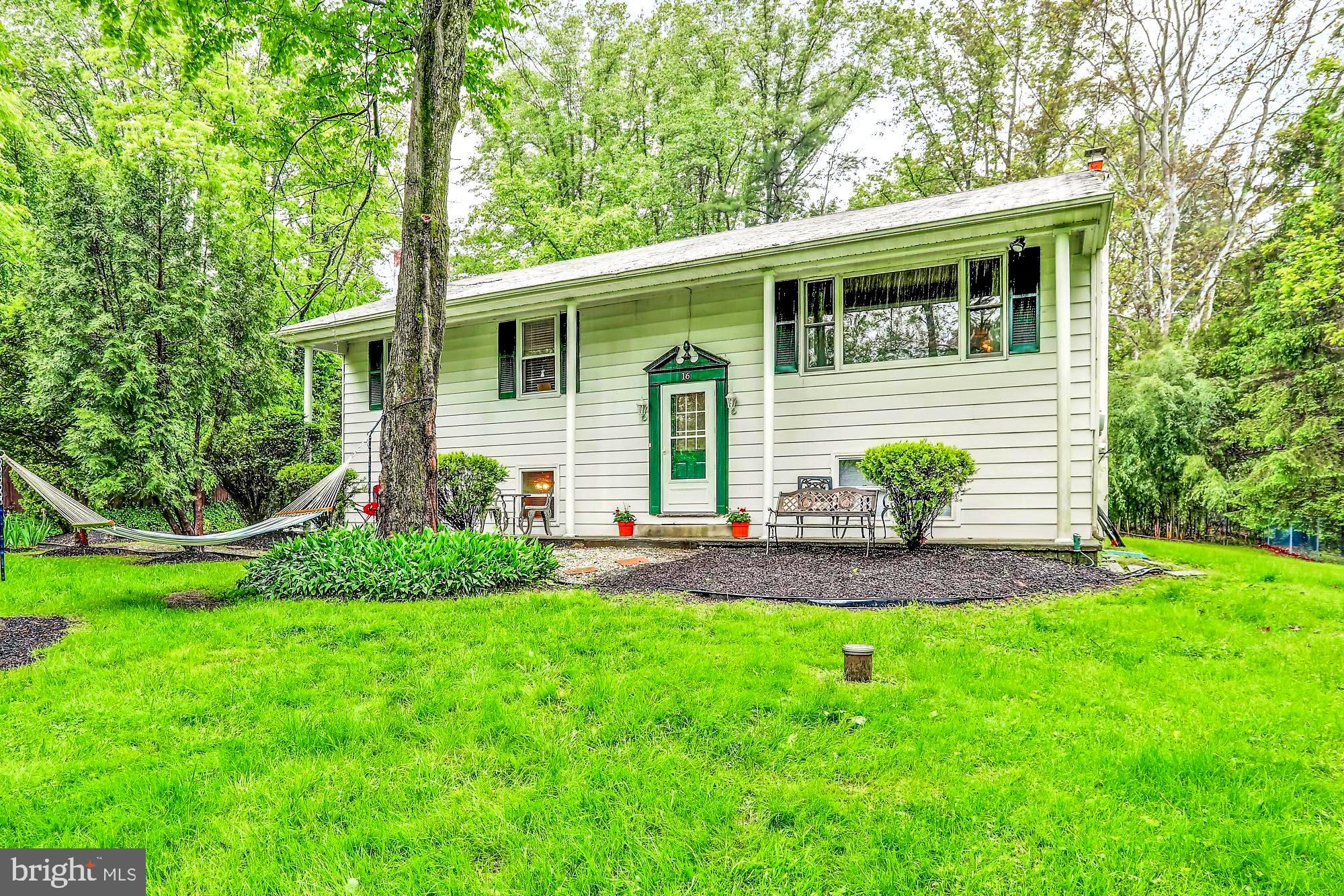 16 Sandy Run Road Yardley, PA 19067 - Photo 1 of 28 Gallery Image 1