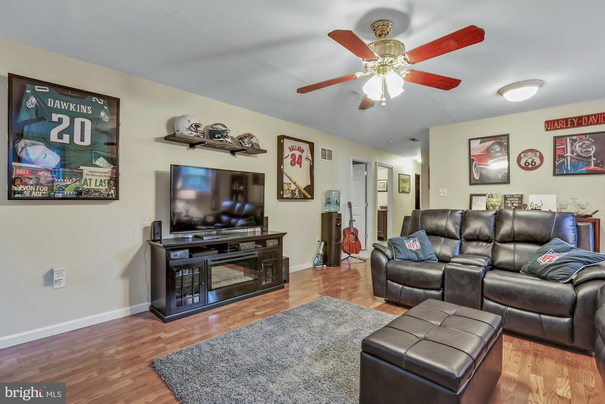 16 Sandy Run Road Yardley, PA 19067 - Photo 4 of 28 Gallery Image 4