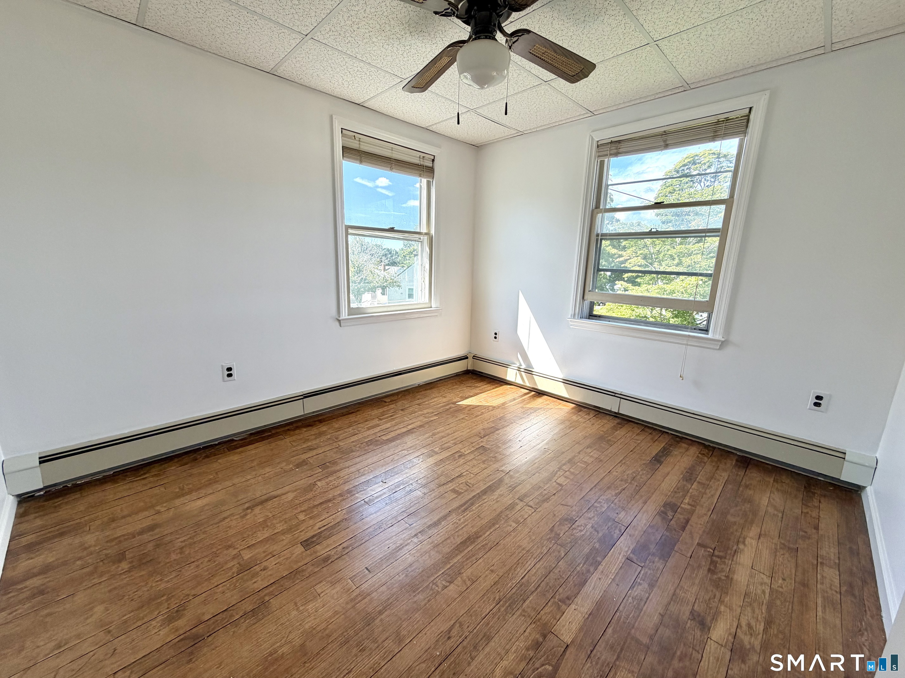 460 Stonybrook Road Stratford, CT 06614 - Photo 1 of 5 Gallery Image 1