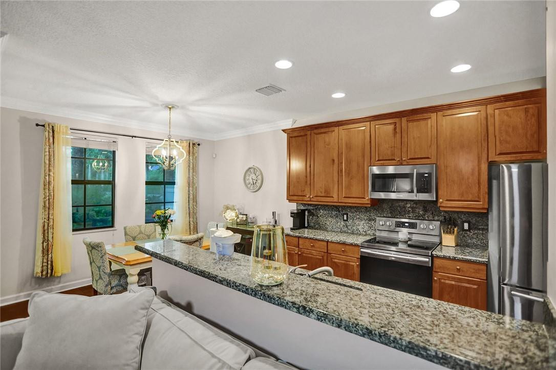 183 Astor Circle Delray Beach, FL 33484 - Photo 9 of 36 Photo 9