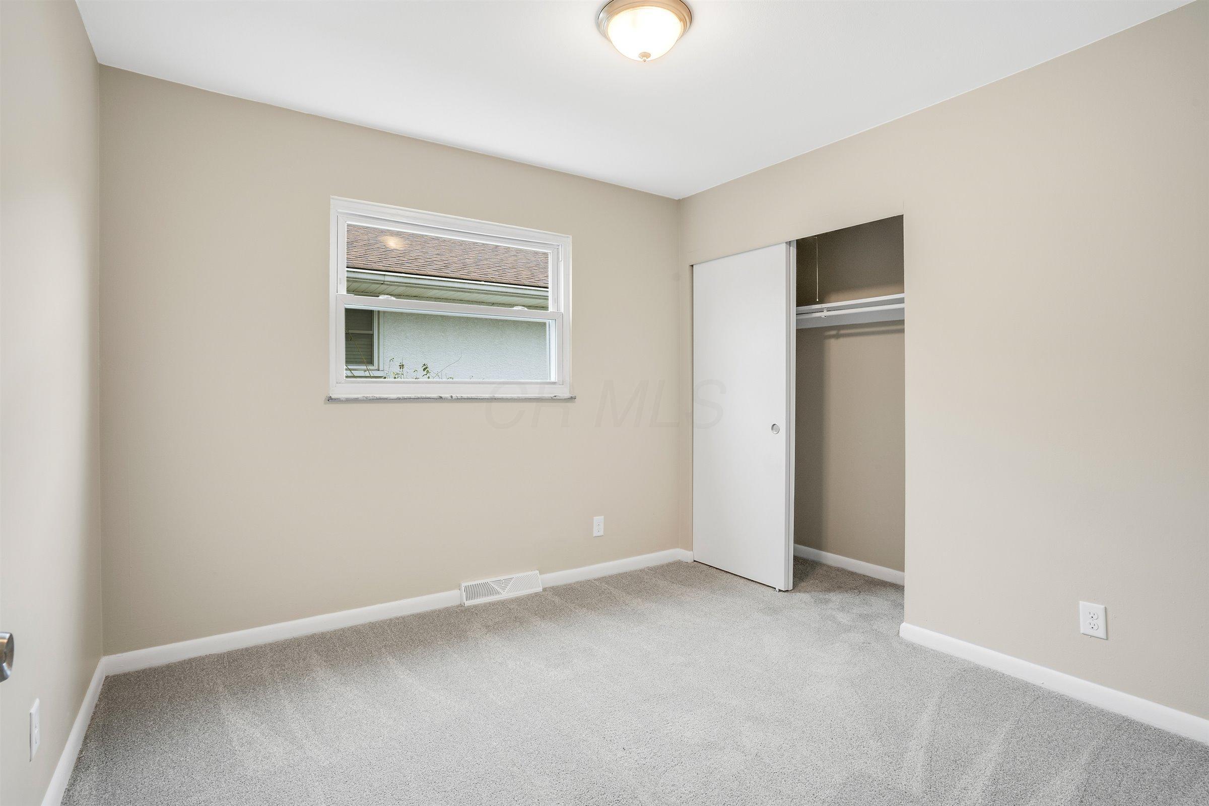1823 Woodcrest Road Columbus, OH 43232 - Photo 24 of 40 Gallery Image 24
