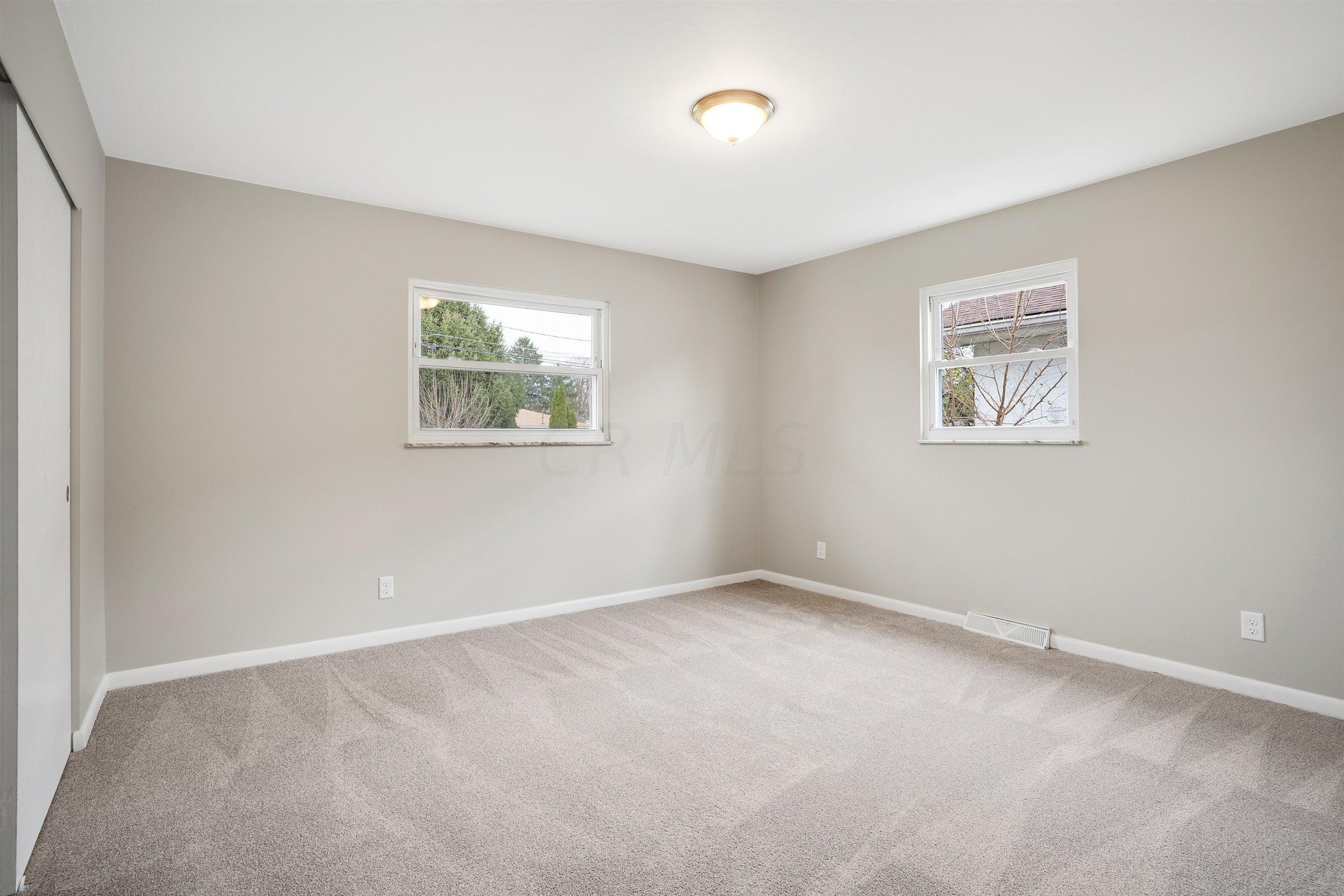1823 Woodcrest Road Columbus, OH 43232 - Photo 26 of 40 Gallery Image 26