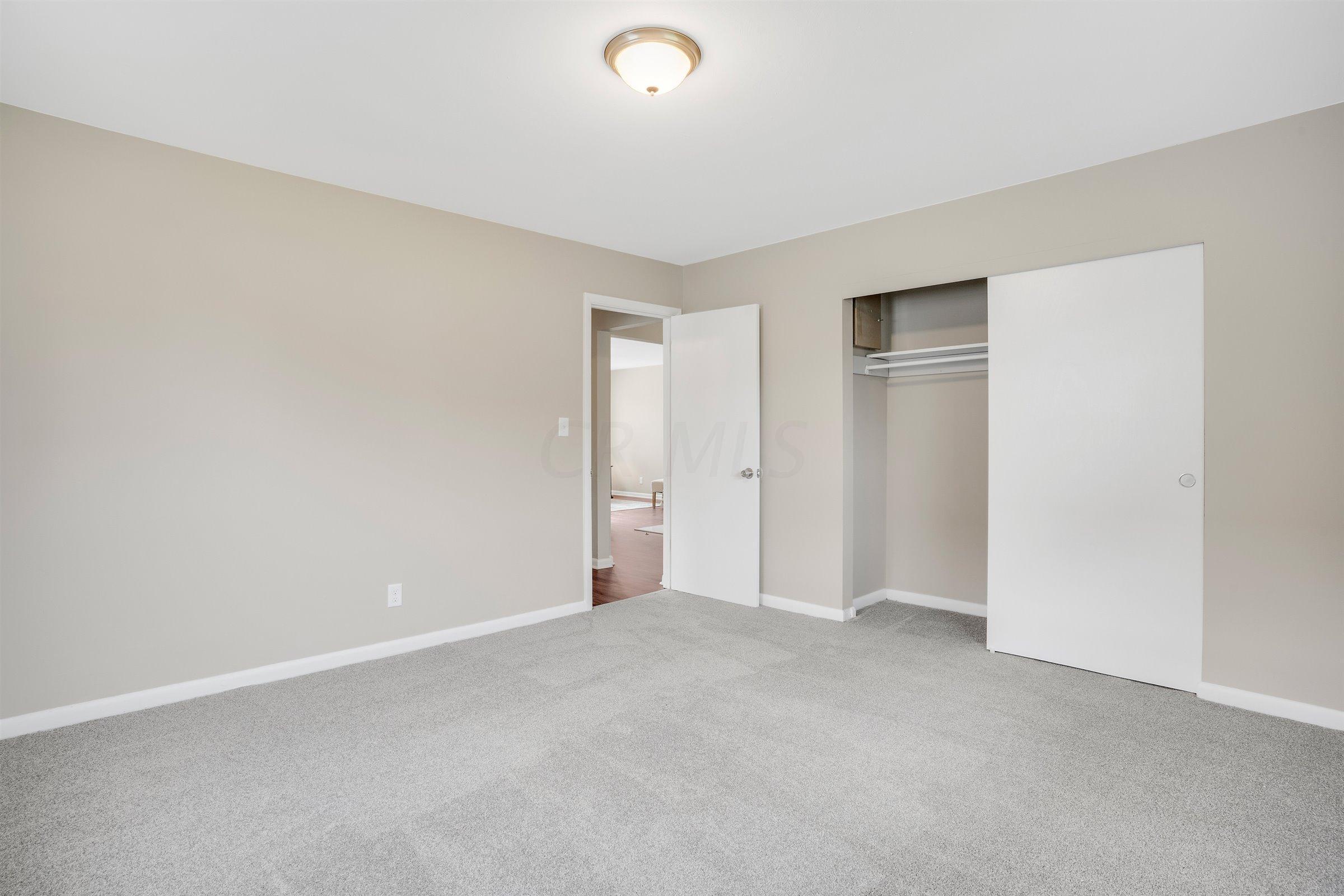1823 Woodcrest Road Columbus, OH 43232 - Photo 27 of 40 Gallery Image 27