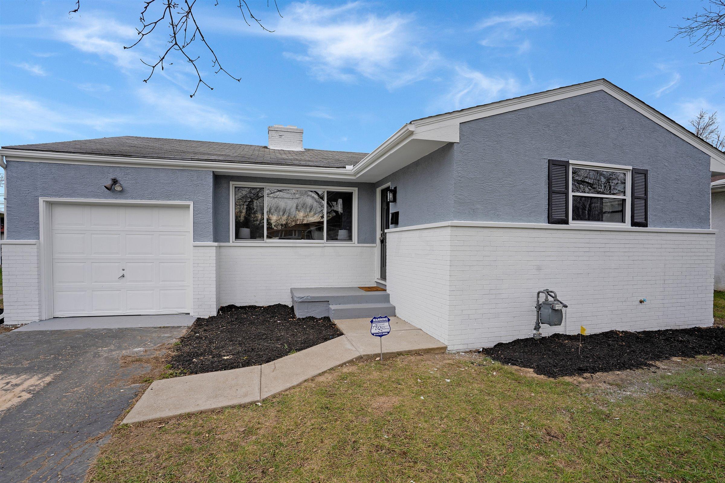 1823 Woodcrest Road Columbus, OH 43232 - Photo 3 of 40 Gallery Image 3