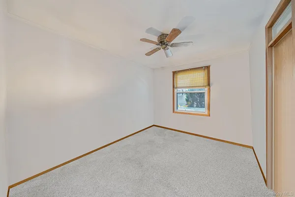 $139,999 | 191 Village Circle West, Manorville, NY 11949