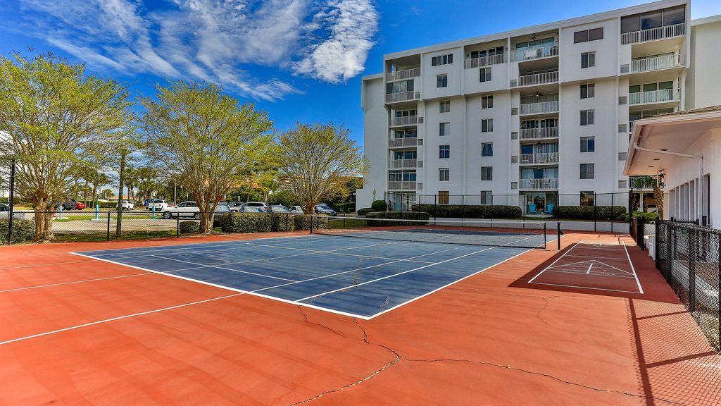 30 Moreno Point Road, Unit 601A Destin, FL 32541 - Photo 31 of 32 a view of a tennis court