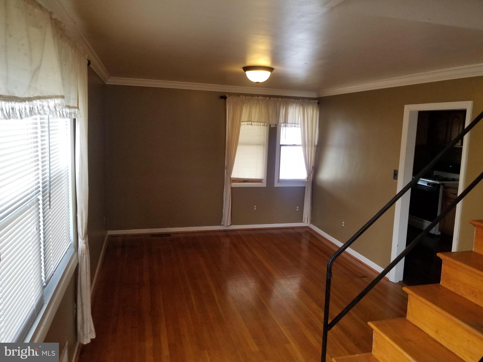1713 Melbourne Road Baltimore, MD 21222 - Photo 6 of 28