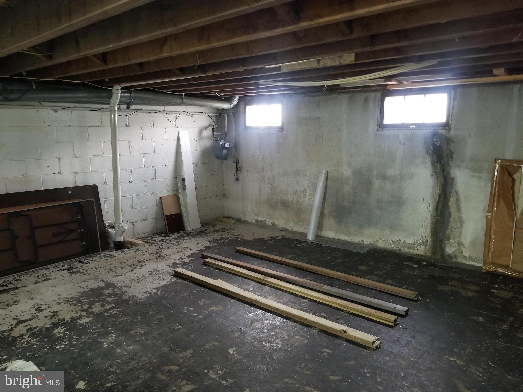 1713 Melbourne Road Baltimore, MD 21222 - Photo 9 of 28