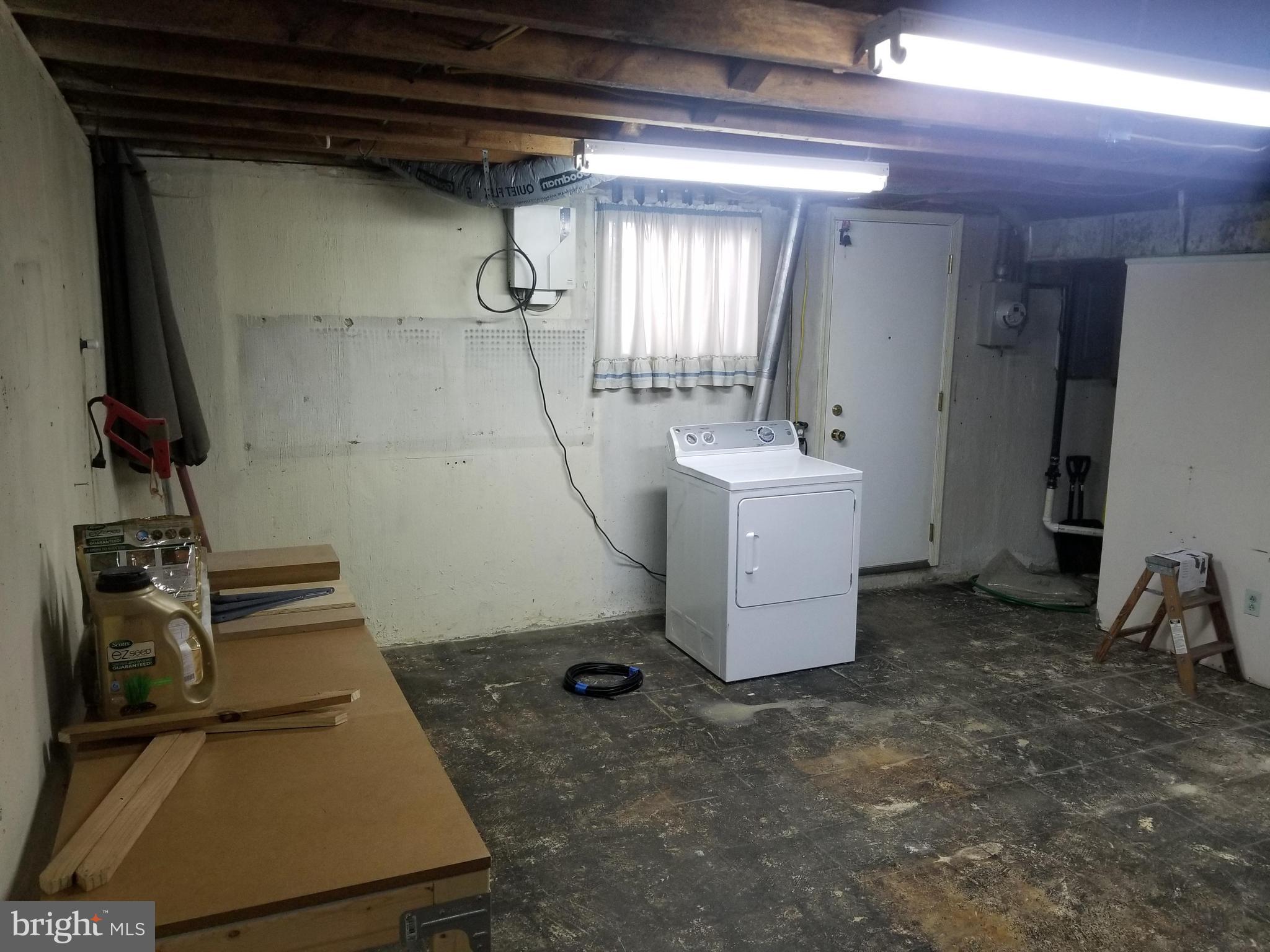 1713 Melbourne Road Baltimore, MD 21222 - Photo 10 of 28