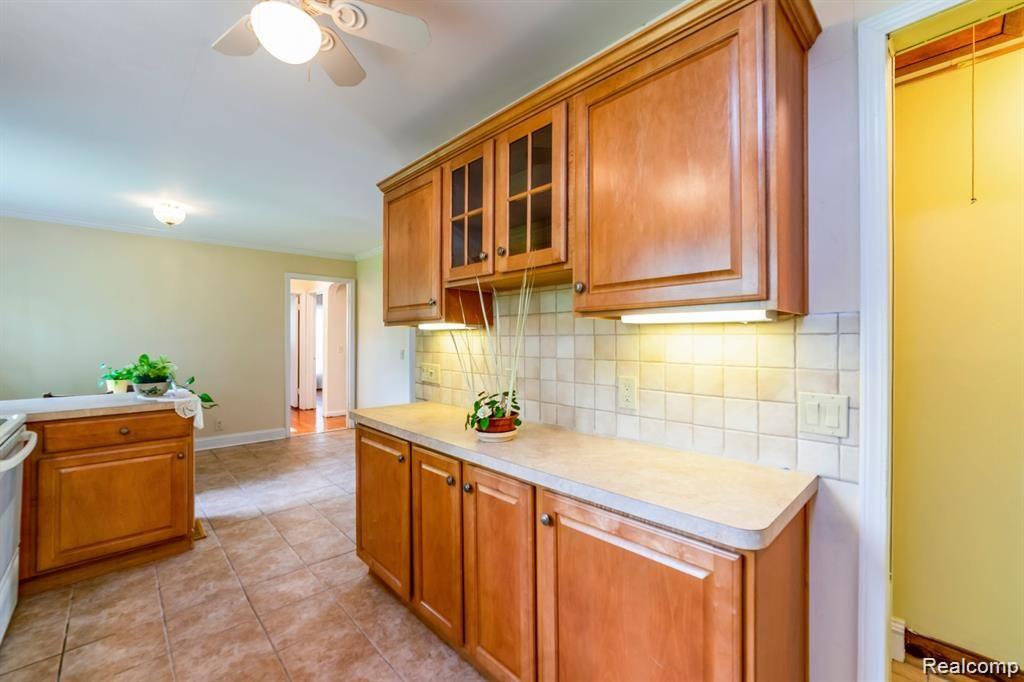 331 Elmhill Road Rochester Hills, MI 48306 - Photo 10 of 20