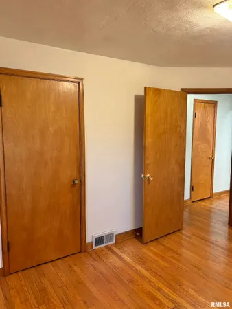 $119,000 | 303 Laurel Drive, Jacksonville, IL 62650